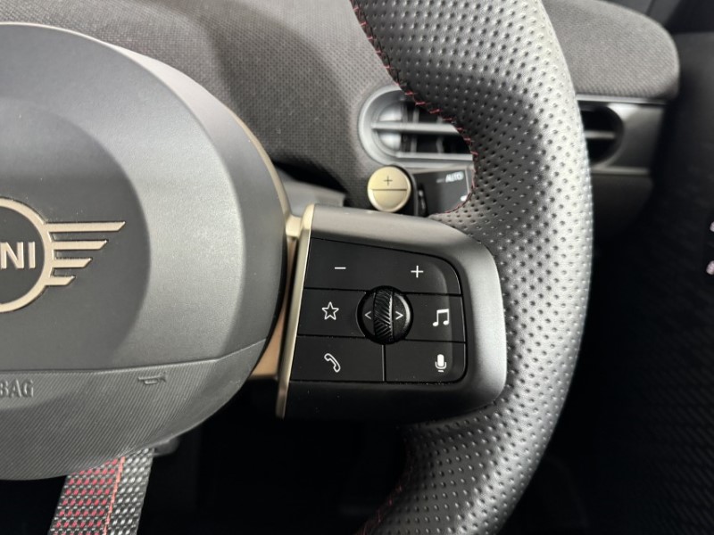 2025 (25) MINI COOPER 2.0 S Sport 3dr Auto 5913019