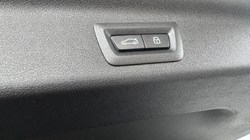 2022 (72) BMW X1 xDrive 23d MHT xLine Premier 5dr Step Auto 5968076
