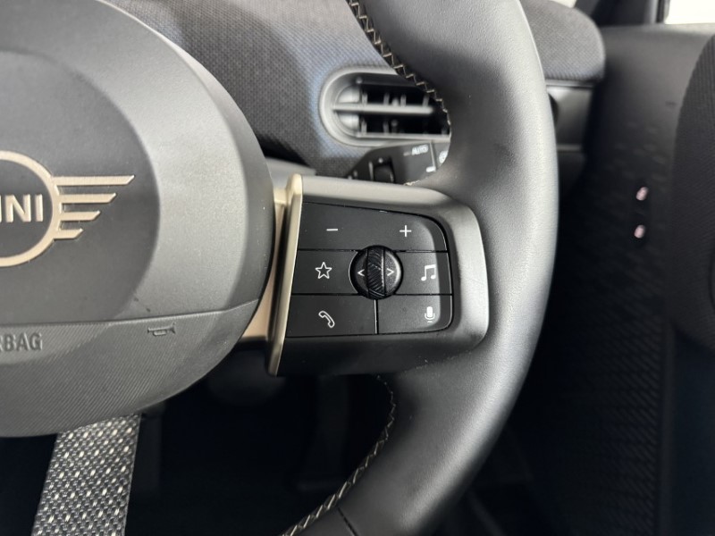2024 (24) MINI COOPER 1.5 C Classic 3dr Auto 5948403