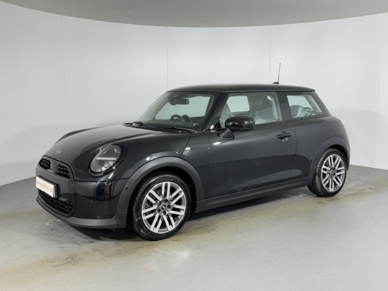 2024 (24) MINI COOPER 1.5 C Classic 3dr Auto 5948446