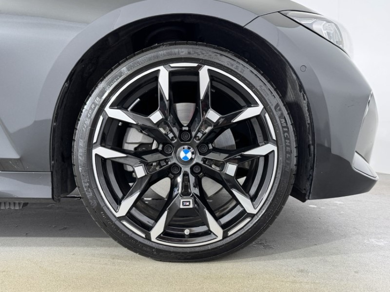 2026 (26) BMW 3 SERIES 330e 22.3 kWh M Sport 5dr Step Auto 5912135