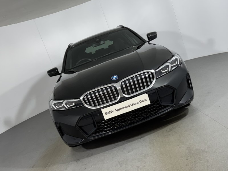 2026 (26) BMW 3 SERIES 330e 22.3 kWh M Sport 5dr Step Auto 5912171