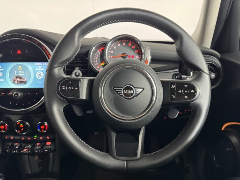 2022 (72) MINI HATCHBACK 2.0 Cooper S Classic 5dr Auto 5935265