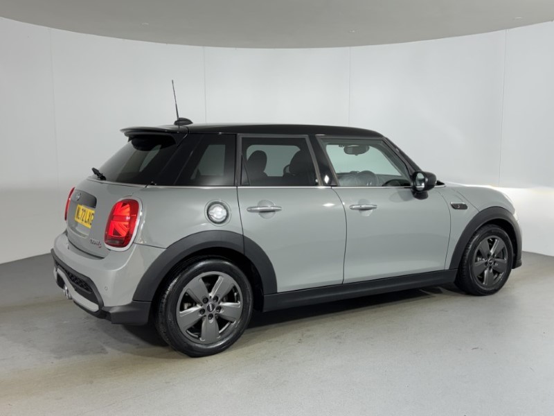 2022 (72) MINI HATCHBACK 2.0 Cooper S Classic 5dr Auto 5935313
