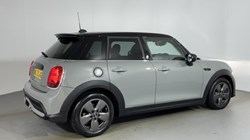 2022 (72) MINI HATCHBACK 2.0 Cooper S Classic 5dr Auto 5935313