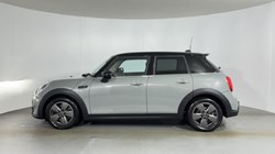 2022 (72) MINI HATCHBACK 2.0 Cooper S Classic 5dr Auto 5935308