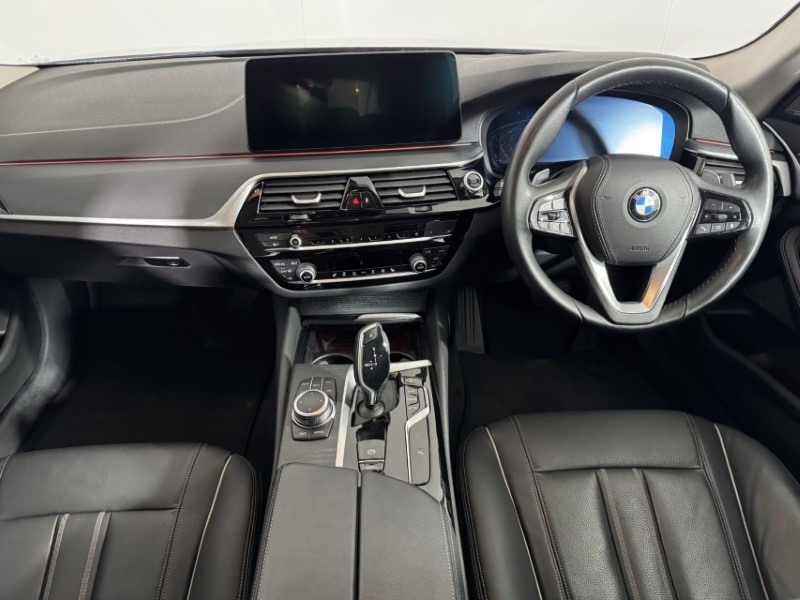 2022 (22) BMW 5 SERIES 520d MHT SE 4dr Step Auto 5935588