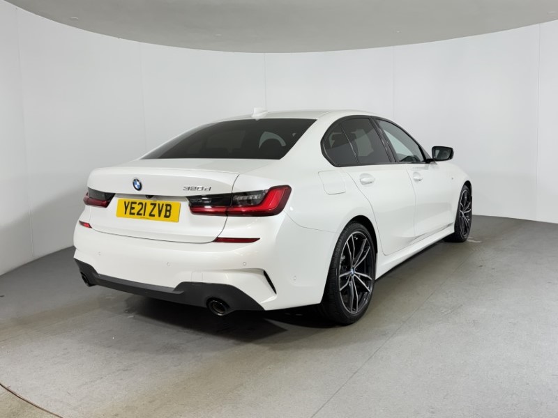 2021 (21) BMW 3 SERIES 320d MHT M Sport 4dr Step Auto 5927451