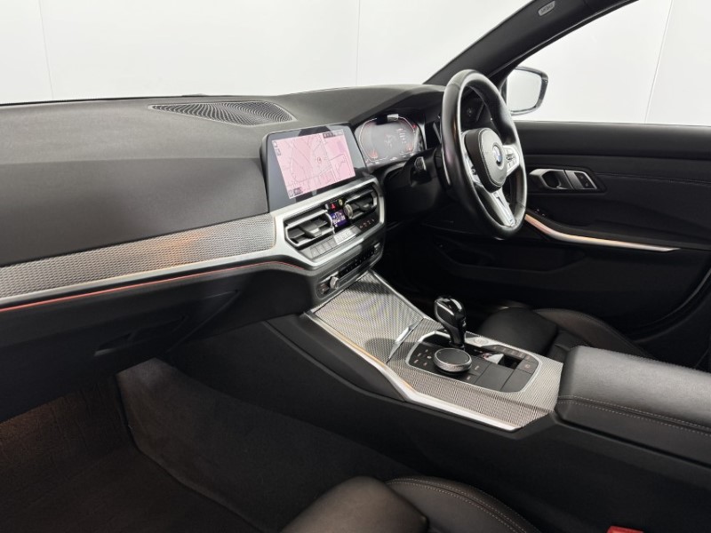 2021 (21) BMW 3 SERIES 320d MHT M Sport 4dr Step Auto 5927442