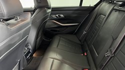 2021 (21) BMW 3 SERIES 320d MHT M Sport 4dr Step Auto 5927432