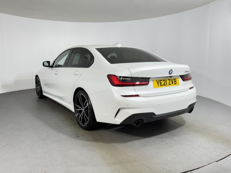 2021 (21) BMW 3 SERIES 320d MHT M Sport 4dr Step Auto 5927450