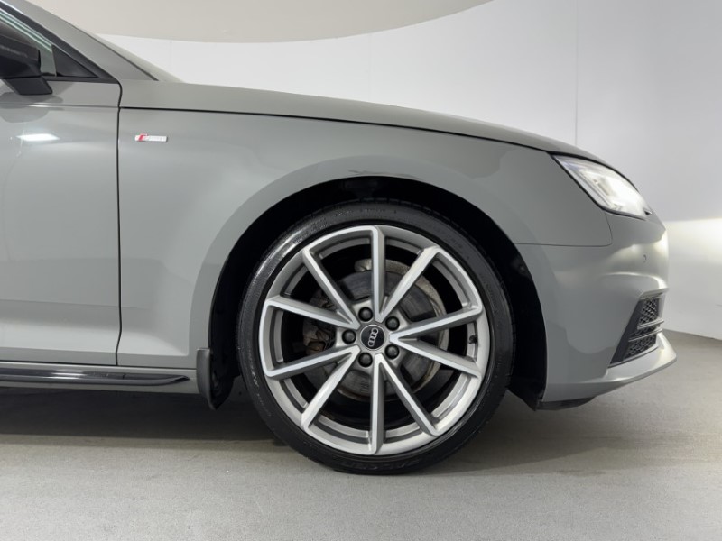 2018 (18) AUDI A4 2.0T FSI Black Edition 4dr S Tronic 5916747