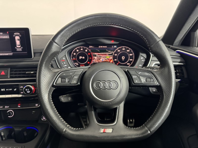 2018 (18) AUDI A4 2.0T FSI Black Edition 4dr S Tronic 5916720