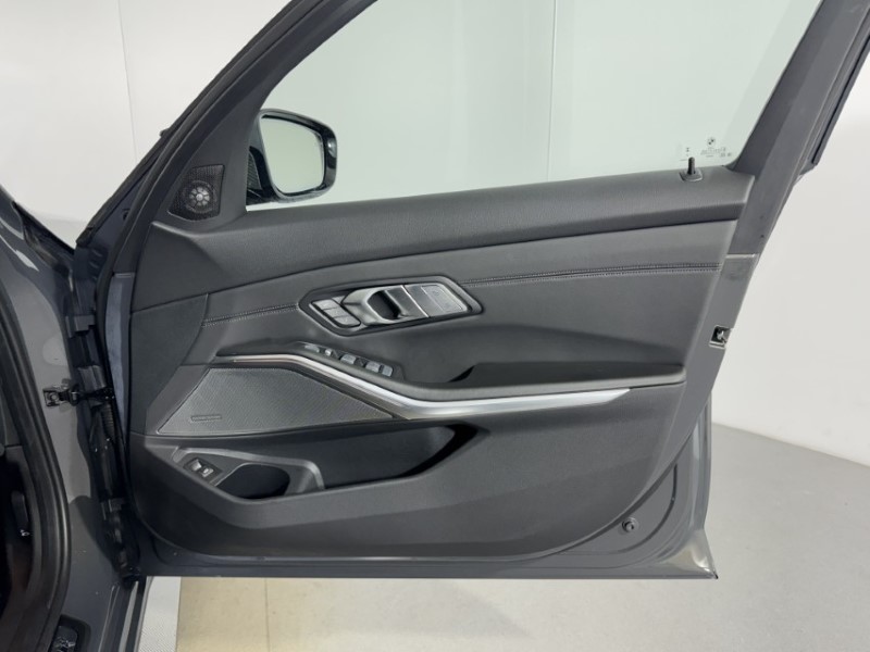 2025 (75) BMW M3 xDrive 530 Competition M 4dr Step Auto 5912458