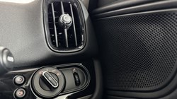 2022 (72) MINI COUNTRYMAN 2.0 Cooper S Classic 5dr Auto 5979879
