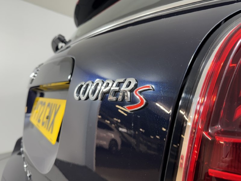 2022 (72) MINI COUNTRYMAN 2.0 Cooper S Classic 5dr Auto 5979899