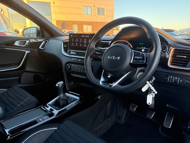 2025 (25) KIA XCEED 1.5T GDi ISG 138 GT-Line 5dr 4920258