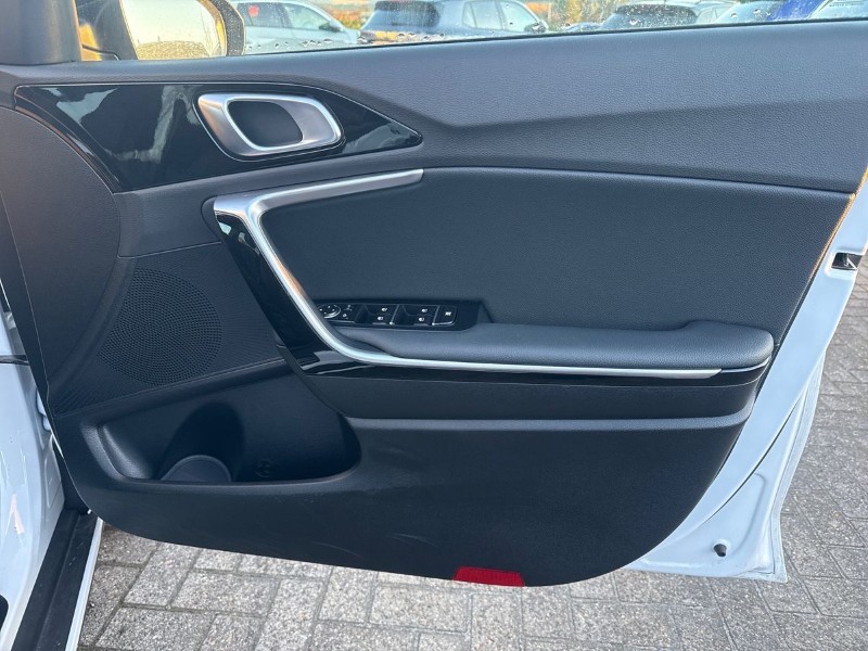 2025 (25) KIA XCEED 1.5T GDi ISG 138 GT-Line 5dr 4920259