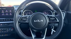 2025 (25) KIA XCEED 1.5T GDi ISG 138 GT-Line 5dr 4920265