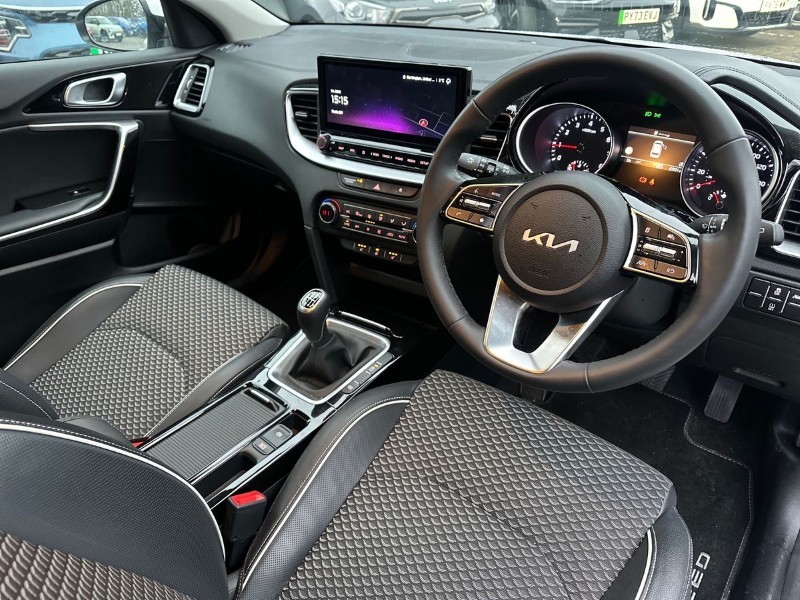 2025 (25) KIA CEED 1.5T GDi ISG 138 3 5dr 4938336