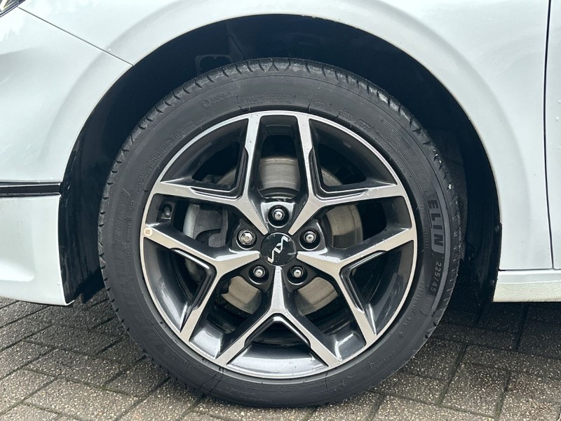 2025 (25) KIA CEED 1.5T GDi ISG 138 3 5dr 4938334