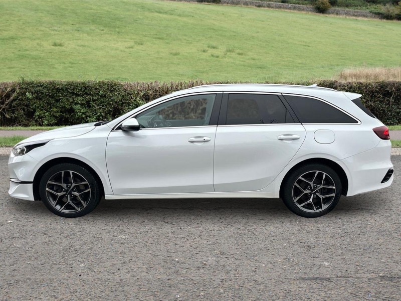 2025 (25) KIA CEED 1.5T GDi ISG 138 3 5dr 4938331