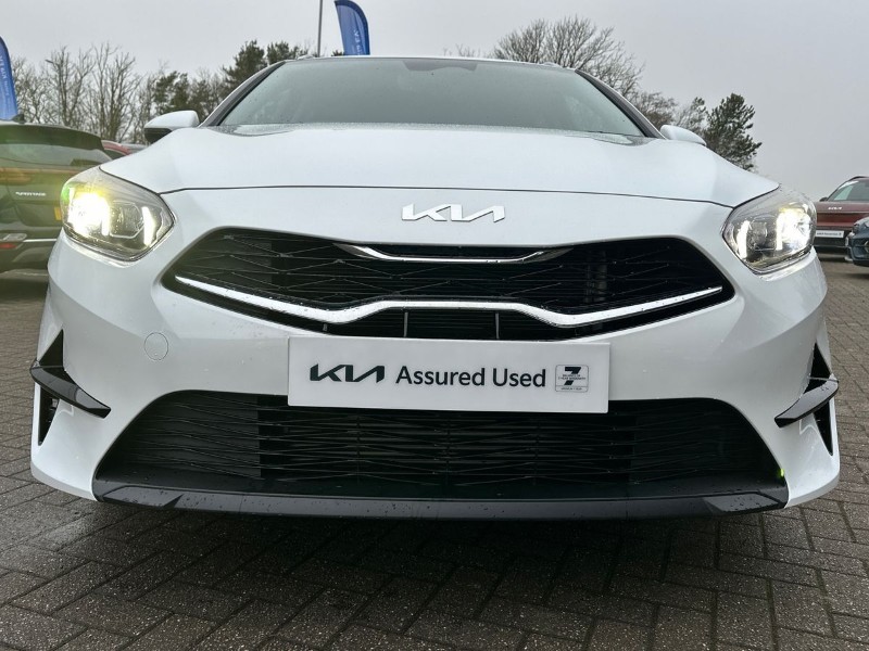 2025 (25) KIA CEED 1.5T GDi ISG 138 3 5dr 4938363