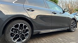 2025 (25) KIA CEED 1.5T GDi ISG 138 GT-Line 5dr 4900959