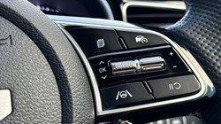 2025 (25) KIA CEED 1.5T GDi ISG 138 GT-Line 5dr 4900944