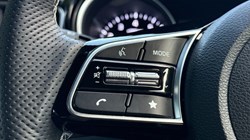 2025 (25) KIA CEED 1.5T GDi ISG 138 GT-Line 5dr 4900943