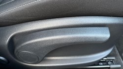 2025 (25) KIA CEED 1.5T GDi ISG 138 GT-Line 5dr 4900939