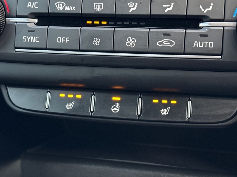 2025 (25) KIA CEED 1.5T GDi ISG 138 GT-Line 5dr 4900951