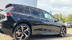 2025 (25) VOLKSWAGEN GOLF 2.0 TSI 300 R 5dr 4MOTION DSG 4539463