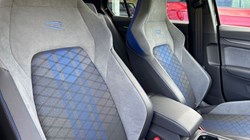 2025 (25) VOLKSWAGEN GOLF 2.0 TSI 300 R 5dr 4MOTION DSG 4539443