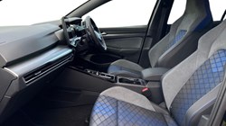 2025 (25) VOLKSWAGEN GOLF 2.0 TSI 300 R 5dr 4MOTION DSG 4539430