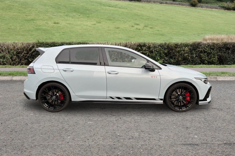 2025 (25) VOLKSWAGEN GOLF 2.0 TSI 300 GTI Clubsport 5dr DSG 4888550