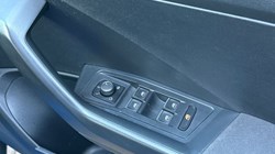 2018 (18) VOLKSWAGEN T-ROC 1.0 TSI Design 5dr 4580345