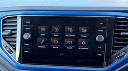 2018 (18) VOLKSWAGEN T-ROC 1.0 TSI Design 5dr 4580354