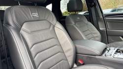 2025 (75) VOLKSWAGEN TOUAREG 3.0 V6 TDI 4Motion 286 Black Edition 5dr Tip Auto 4891547