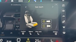 2025 (75) VOLKSWAGEN TOUAREG 3.0 V6 TDI 4Motion 286 Black Edition 5dr Tip Auto 4891559