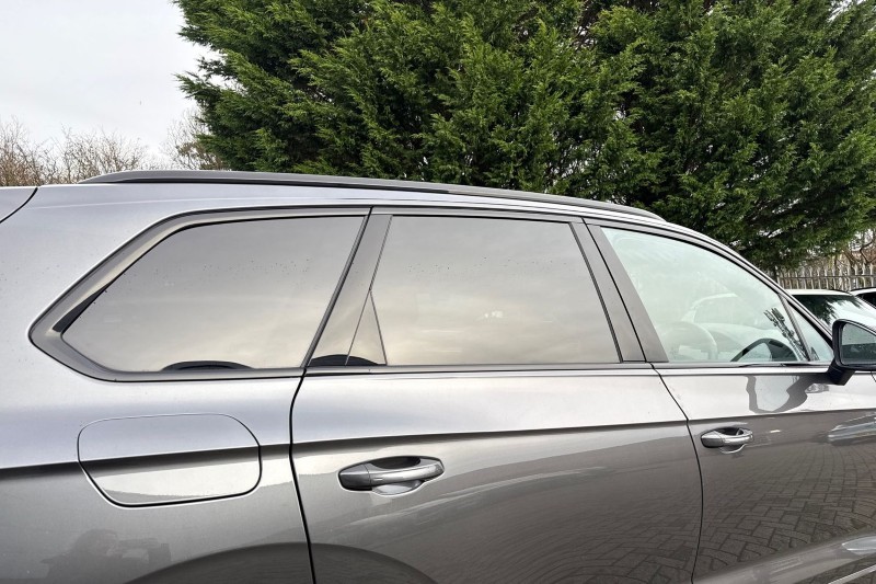 2025 (75) VOLKSWAGEN TOUAREG 3.0 V6 TDI 4Motion 286 Black Edition 5dr Tip Auto 4891567