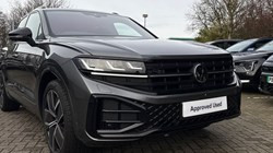 2025 (75) VOLKSWAGEN TOUAREG 3.0 V6 TDI 4Motion 286 Black Edition 5dr Tip Auto 4907782