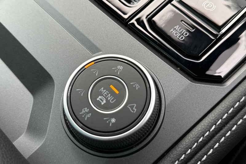 2025 (75) VOLKSWAGEN TOUAREG 3.0 V6 TDI 4Motion 286 Black Edition 5dr Tip Auto 4891558