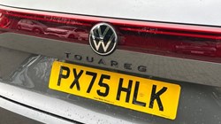 2025 (75) VOLKSWAGEN TOUAREG 3.0 V6 TDI 4Motion 286 Black Edition 5dr Tip Auto 4907784