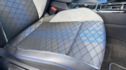 2025 (25) VOLKSWAGEN GOLF 2.0 TSI 333 R 4Motion 5dr DSG 4596402