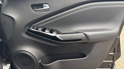 2022 (22) NISSAN JUKE 1.6 Hybrid Premiere Edition 5dr Auto 4598666