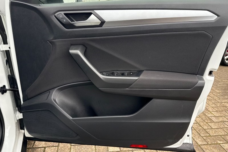 2024 (74) VOLKSWAGEN T-ROC 1.5 TSI Match 5dr DSG 4635909