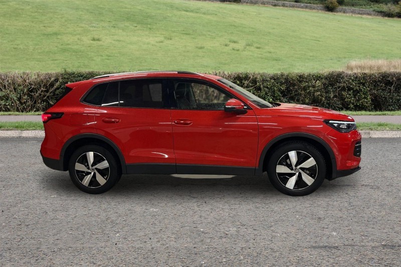 2024 (74) VOLKSWAGEN TIGUAN 1.5 eTSI 150 Match 5dr DSG 4855300