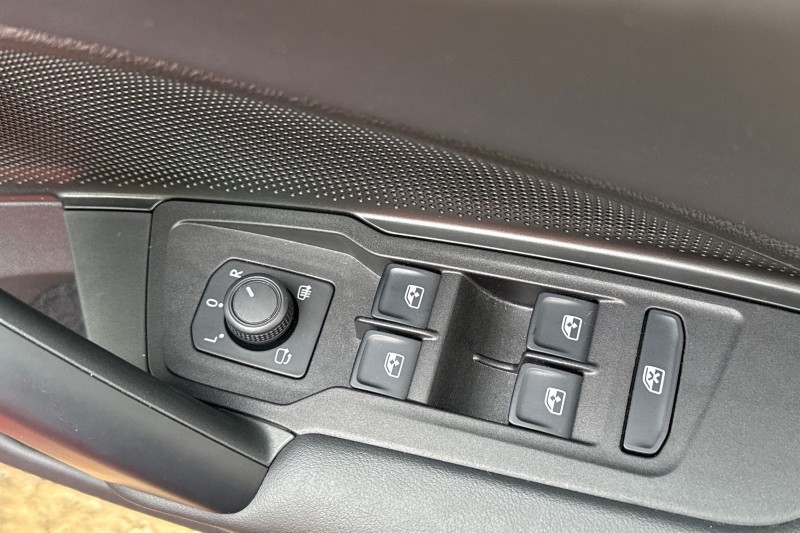 2024 (74) VOLKSWAGEN TIGUAN 1.5 eTSI 150 Match 5dr DSG 5075183