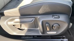 2024 (74) VOLKSWAGEN PASSAT 1.5 TSI eHybrid Life 5dr DSG 4580990